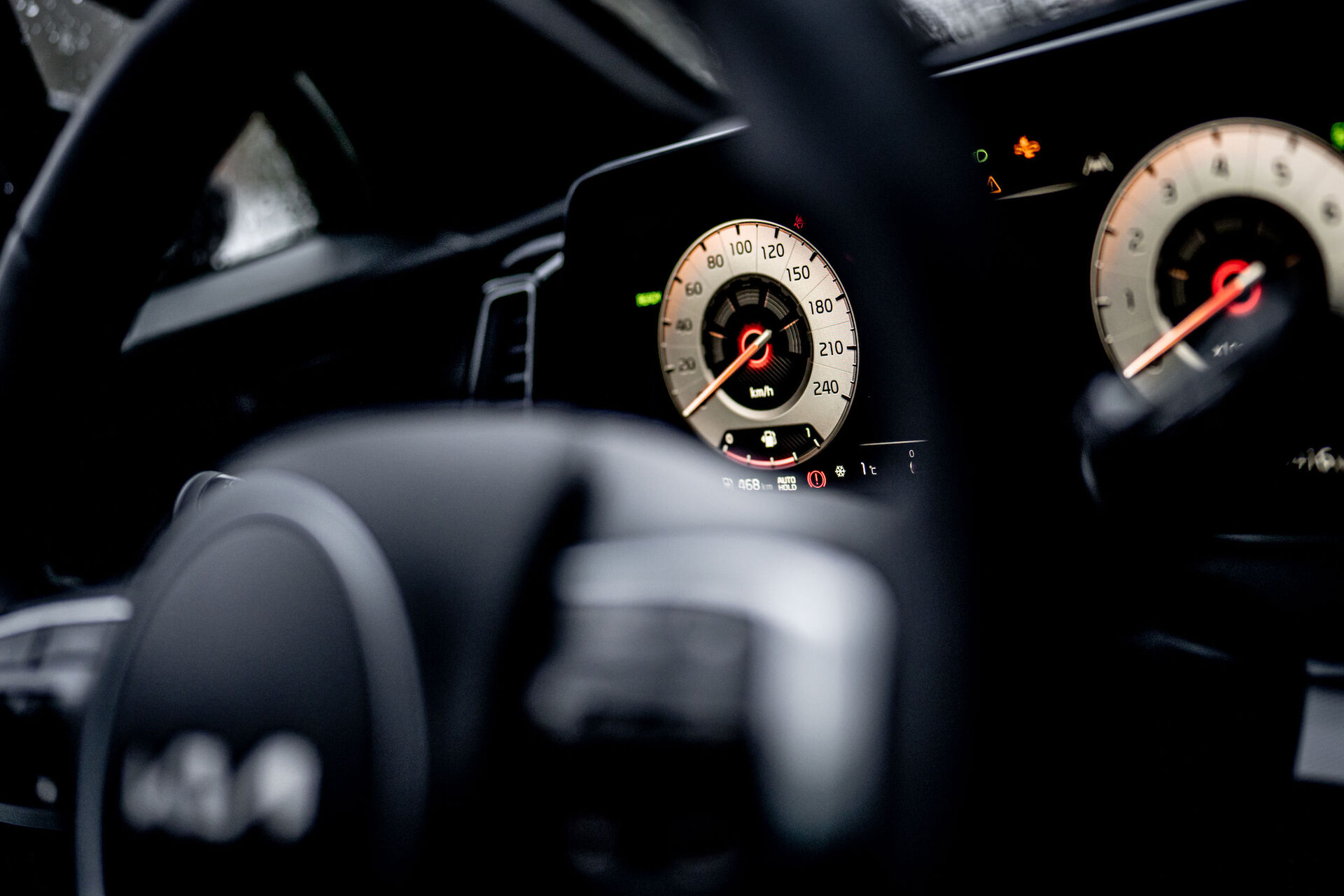 Kia Sportage HEV (hybrid) - interiér