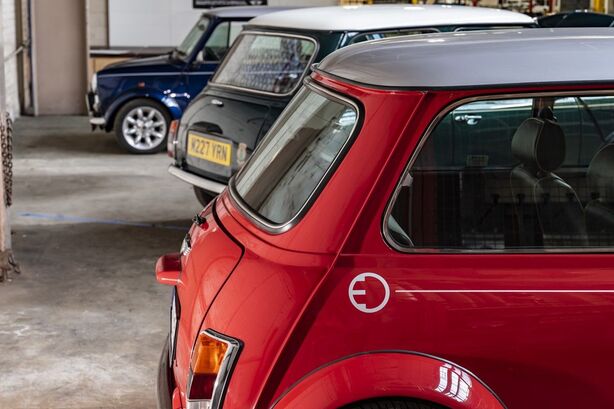 Klasické Mini předělané na elektromobil