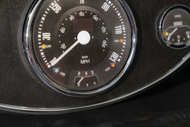 Klasické Mini předělané na elektromobil