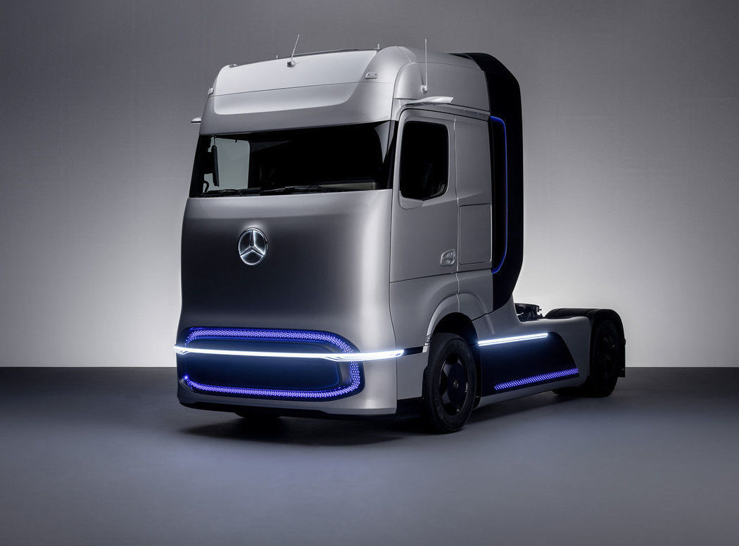 koncept elektrického tahače Mercedes