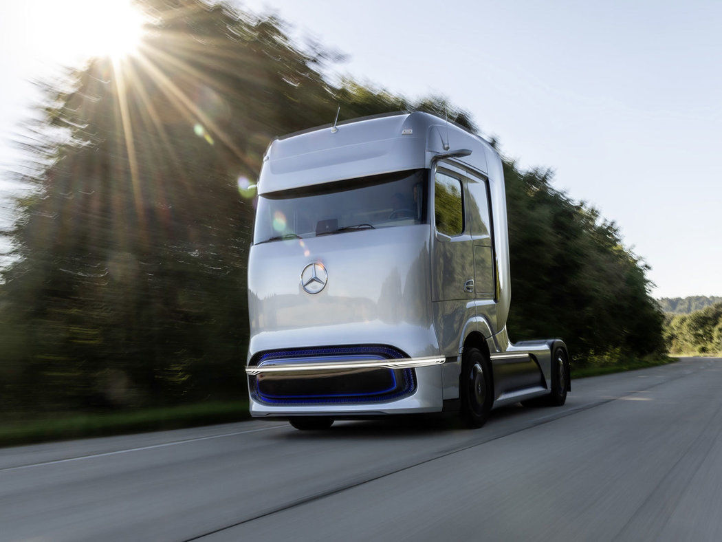 koncept elektrického tahače Mercedes