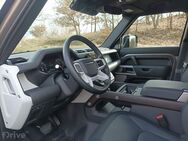 Land Rover Defender 130 D300 MHEV
