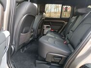 Land Rover Defender 130 D300 MHEV