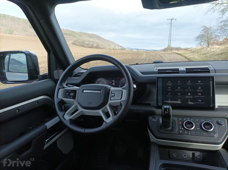Land Rover Defender 130 D300 MHEV