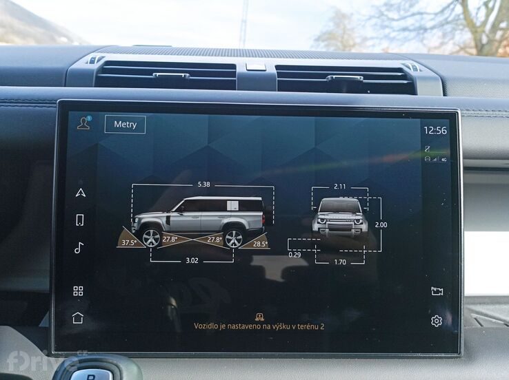 Land Rover Defender 130 D300 MHEV