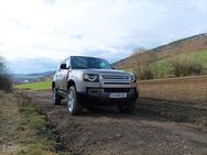 Land Rover Defender 130 D300 MHEV