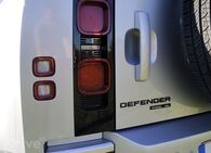 Land Rover Defender P400