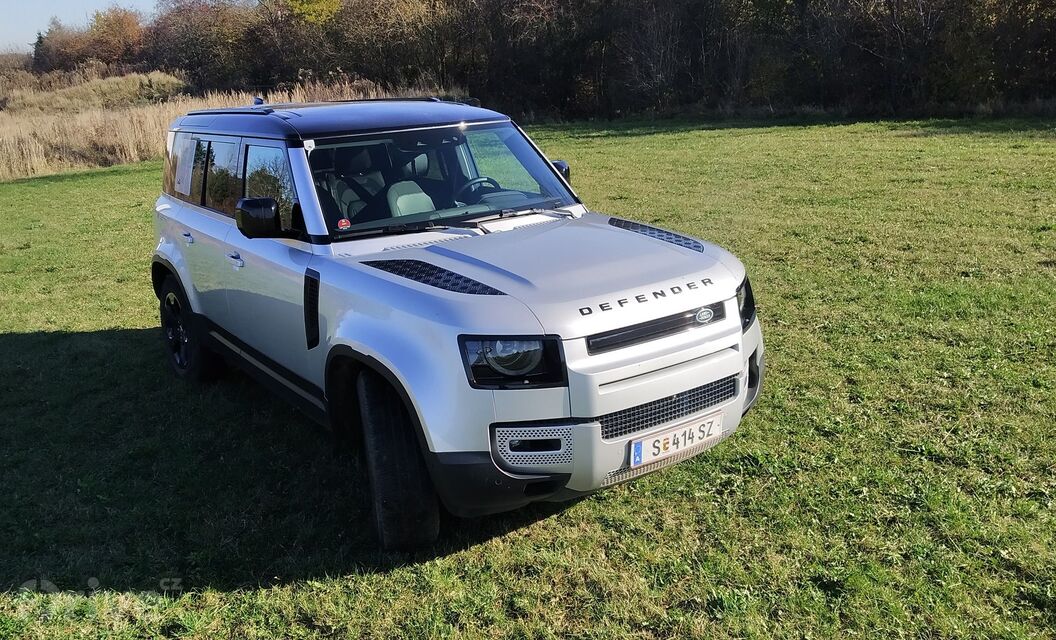 Land Rover Defender P400