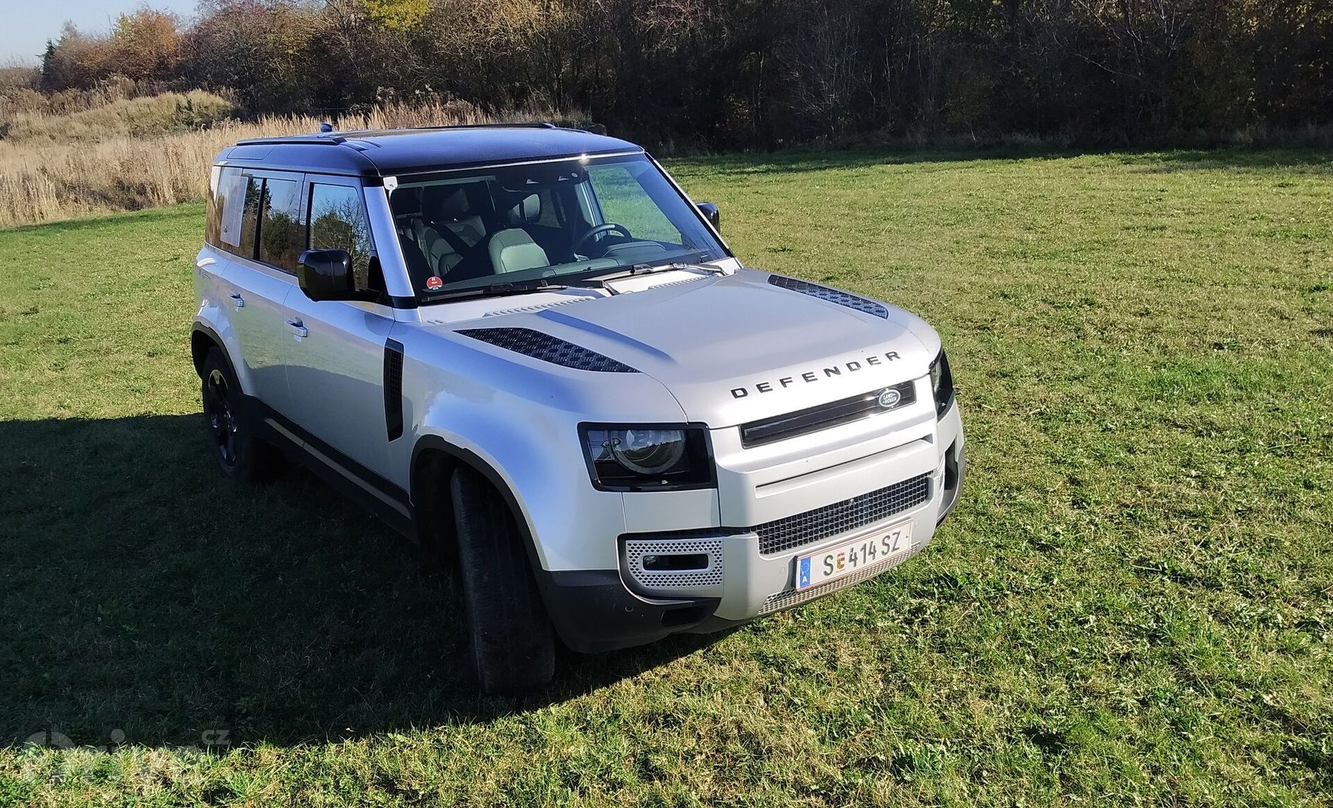 Land Rover Defender P400