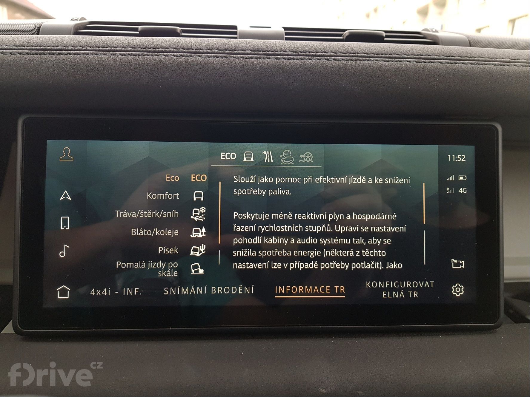 Land Rover Defender P400