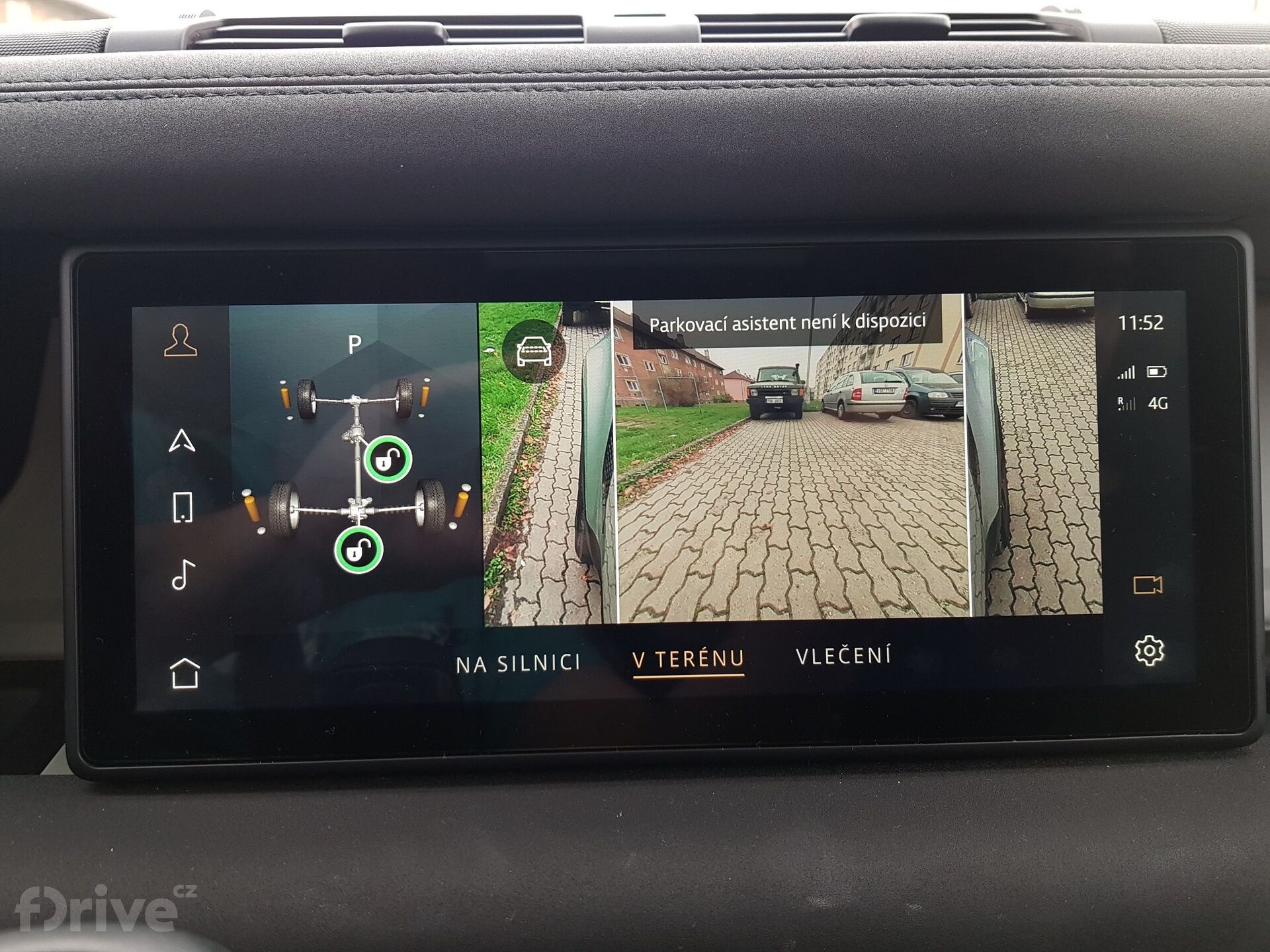 Land Rover Defender P400