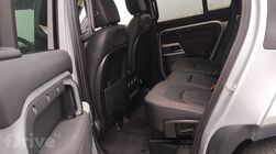 Land Rover Defender P400