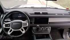 Land Rover Defender P400
