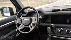 Land Rover Defender P400