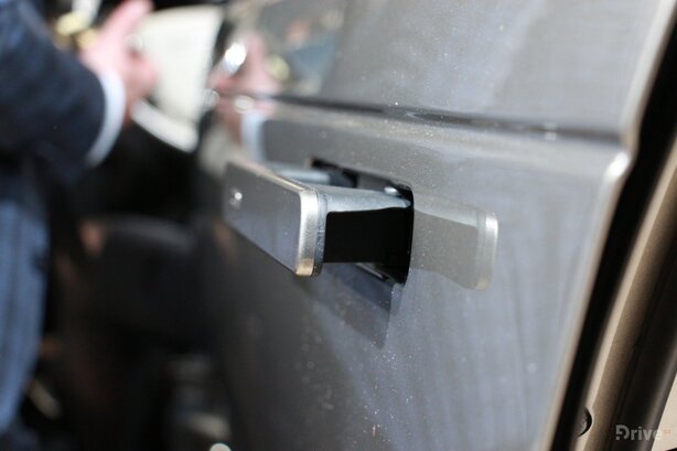 Land Rover Range Rover Velar - první pohled