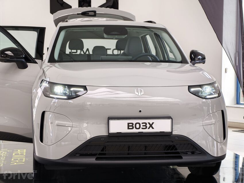 Leapmotor B03X