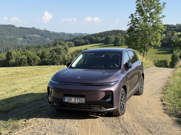 Leapmotor B10 EV Hybrid