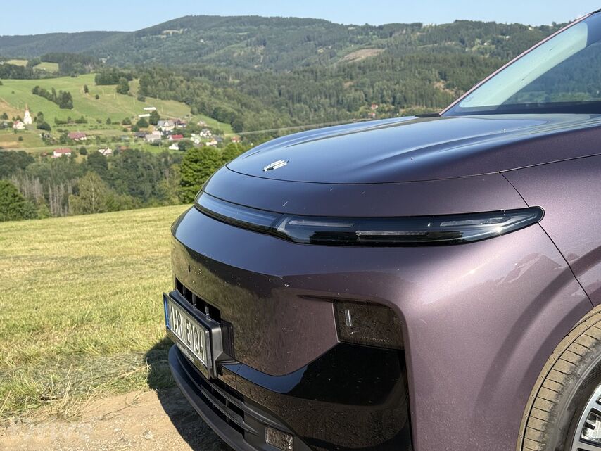 Leapmotor B10 EV Hybrid