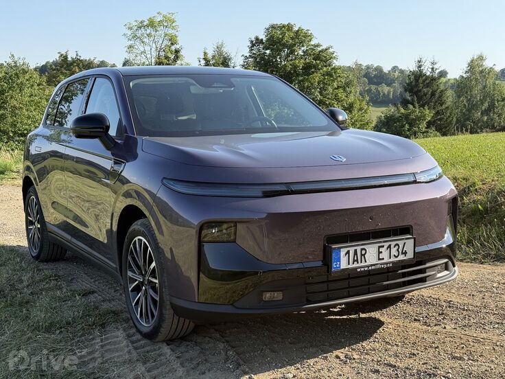 Leapmotor B10 EV Hybrid