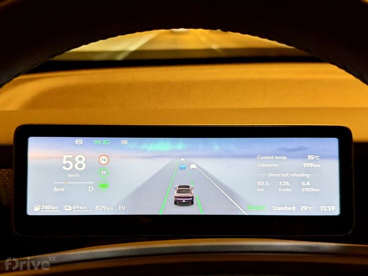 Leapmotor B10 EV Hybrid