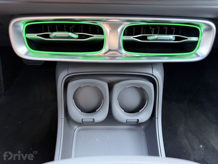 Leapmotor B10 EV Hybrid