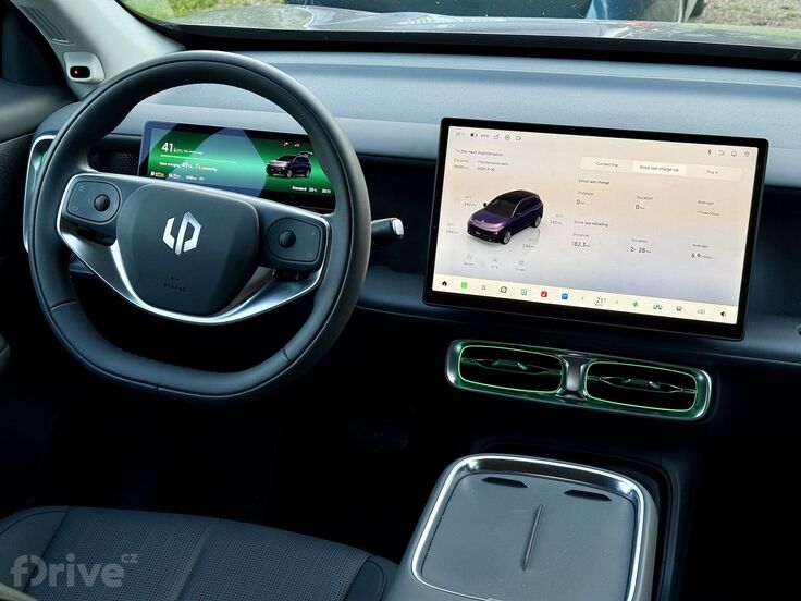Leapmotor B10 EV Hybrid