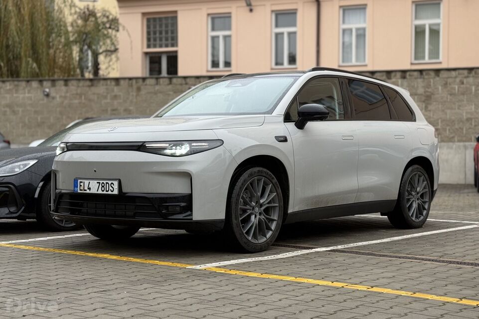 Leapmotor C10 REEV