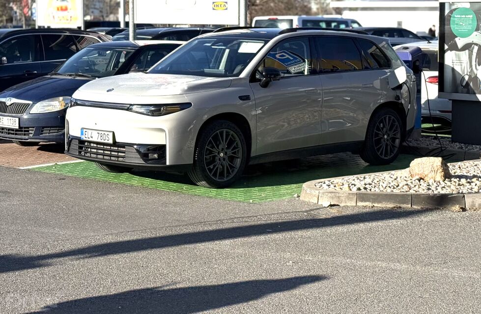 Leapmotor C10 REEV