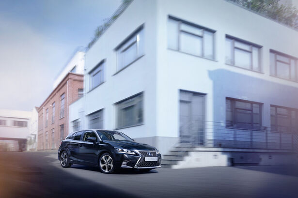 Lexus CT 200h (2011)