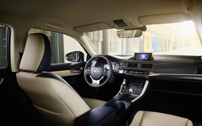 Lexus CT 200h (2011)