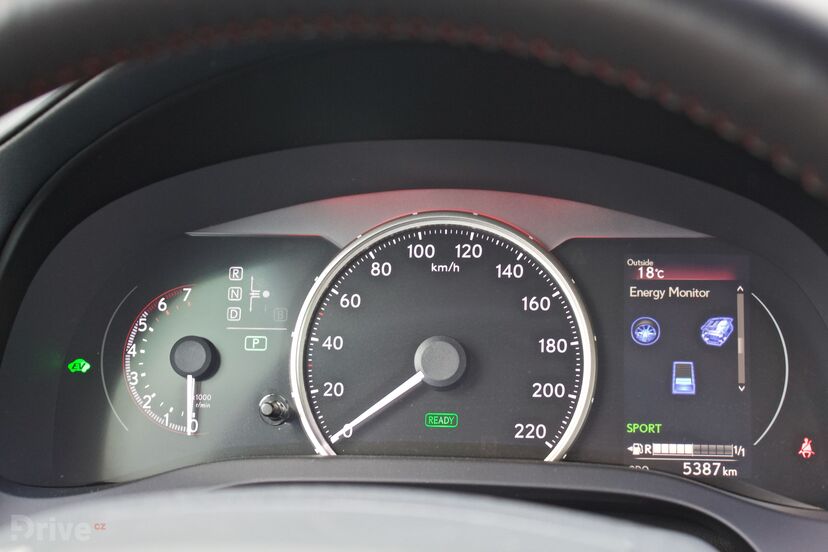 Lexus CT 200h (2011)