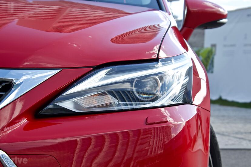 Lexus CT 200h (2011)