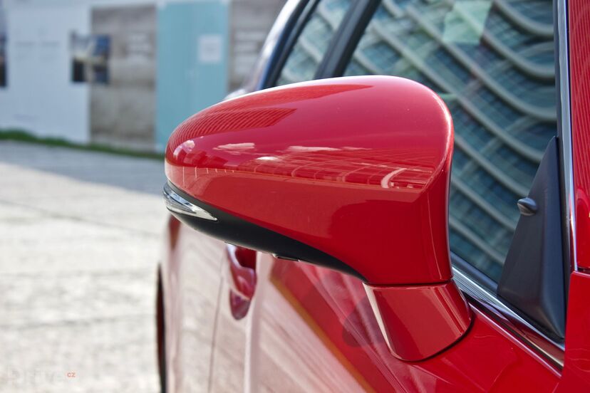 Lexus CT 200h (2011)