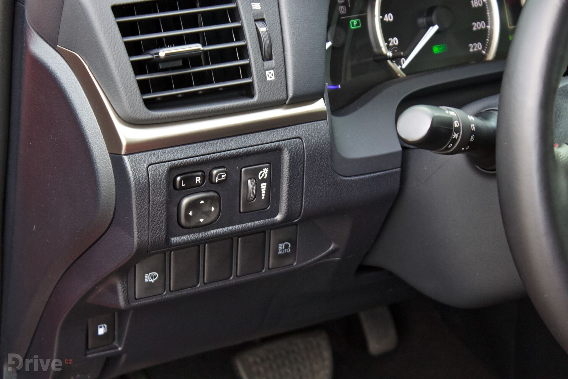 Lexus CT 200h (2011)