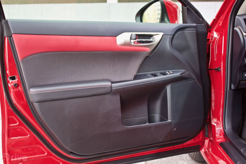 Lexus CT 200h (2011)