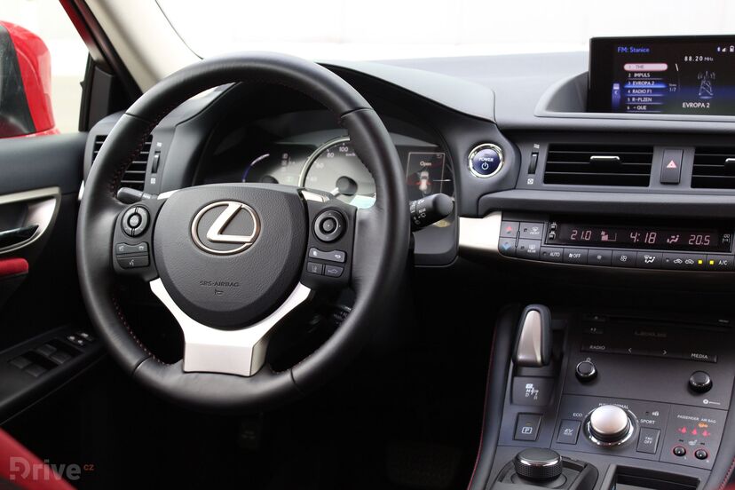 Lexus CT 200h (2011)