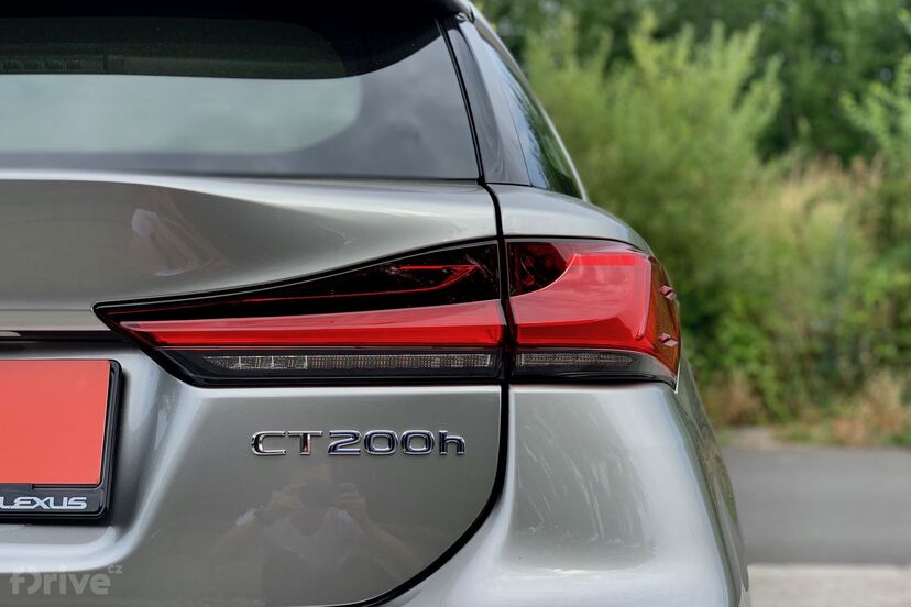 Lexus CT 200h (2011)