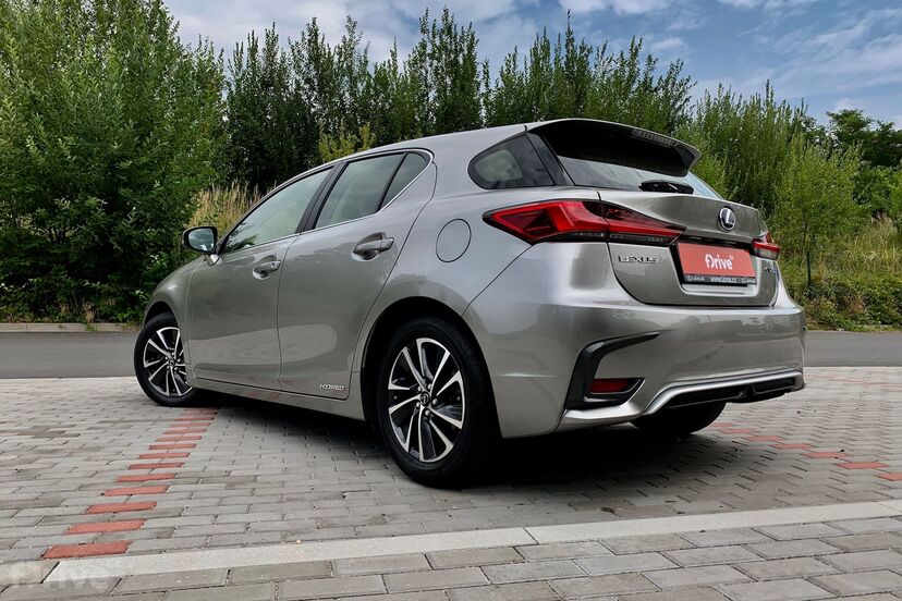 Lexus CT 200h (2011)