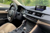 Lexus CT 200h (2011)