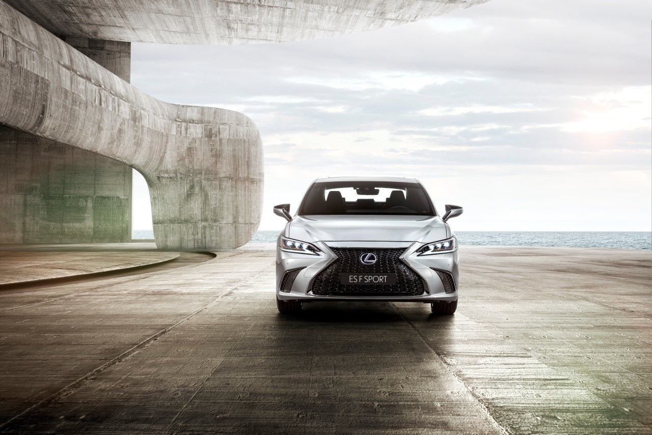 Lexus ES (2018)