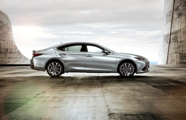 Lexus ES (2018)