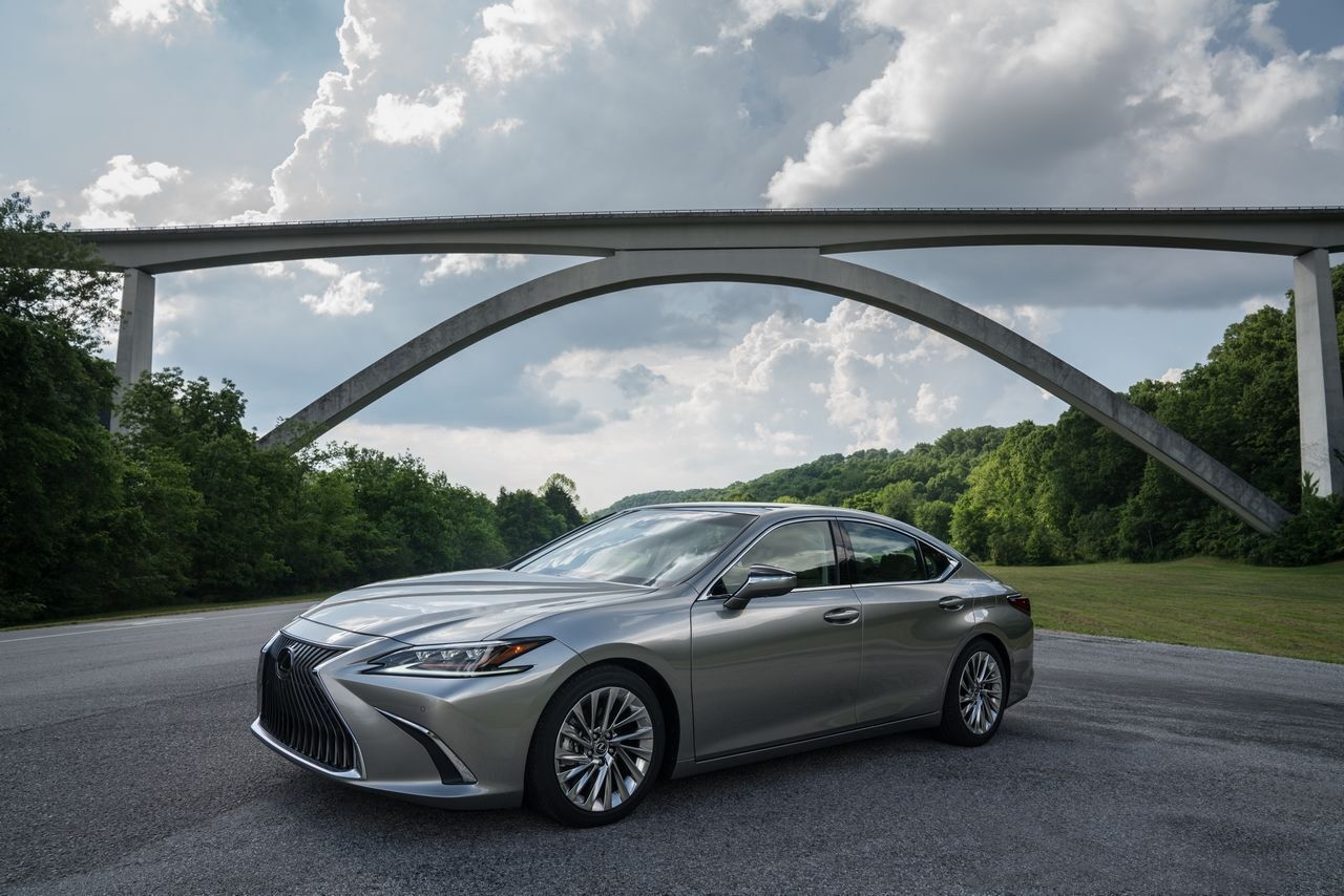 Lexus ES (2018)