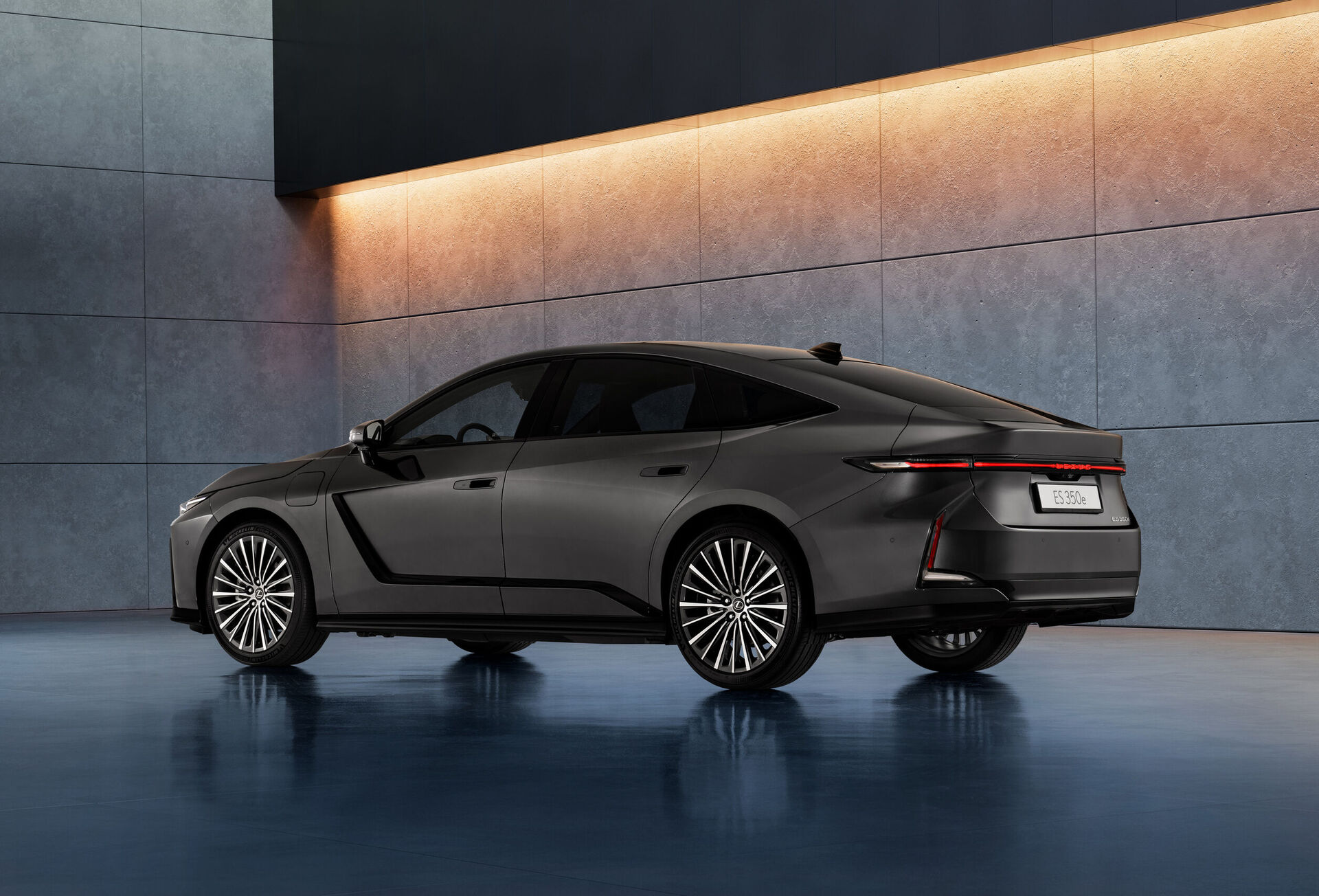 Lexus ES (2025)