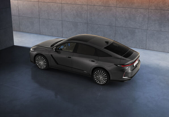 Lexus ES (2025)