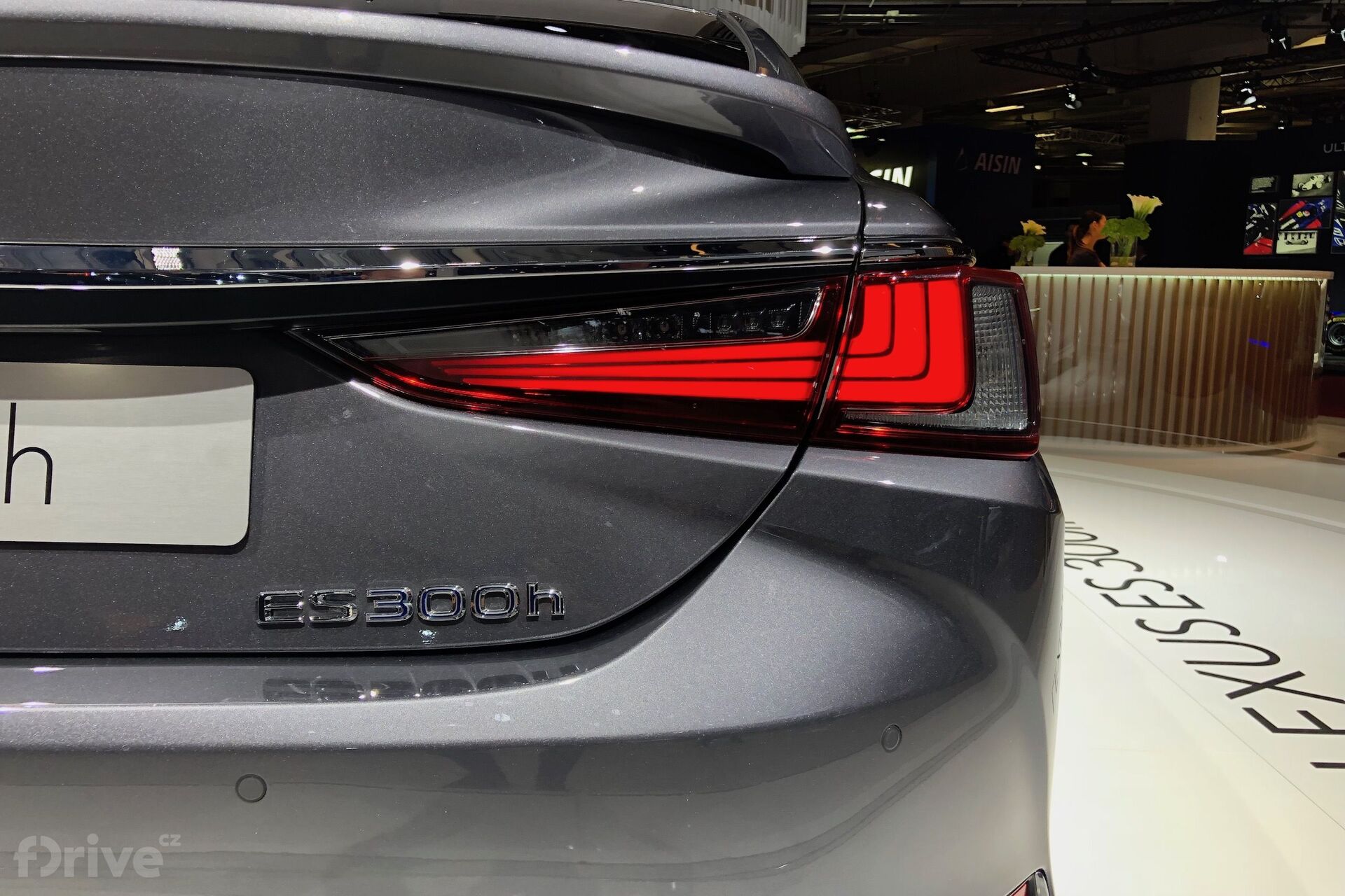 Lexus ES 300h (2018)