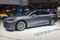 Lexus ES 300h (2018)