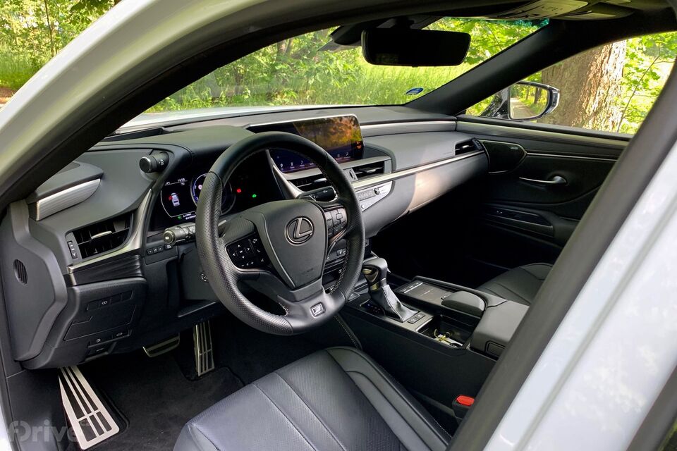 Lexus ES 300h (2018)