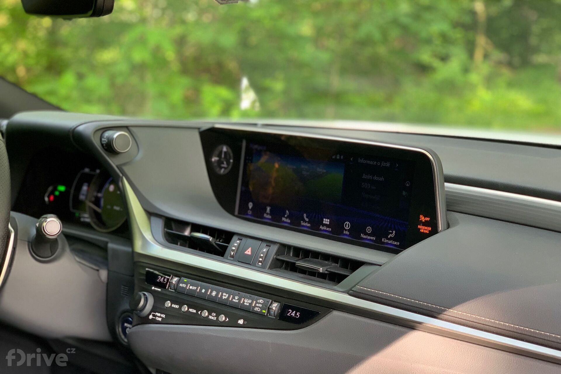 Lexus ES 300h (2018)