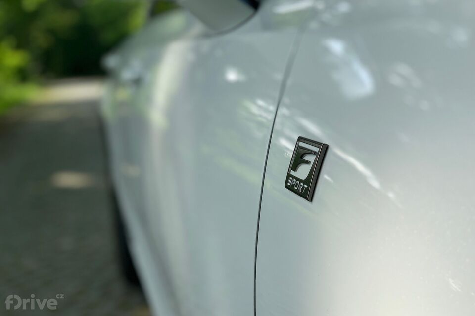 Lexus ES 300h (2018)