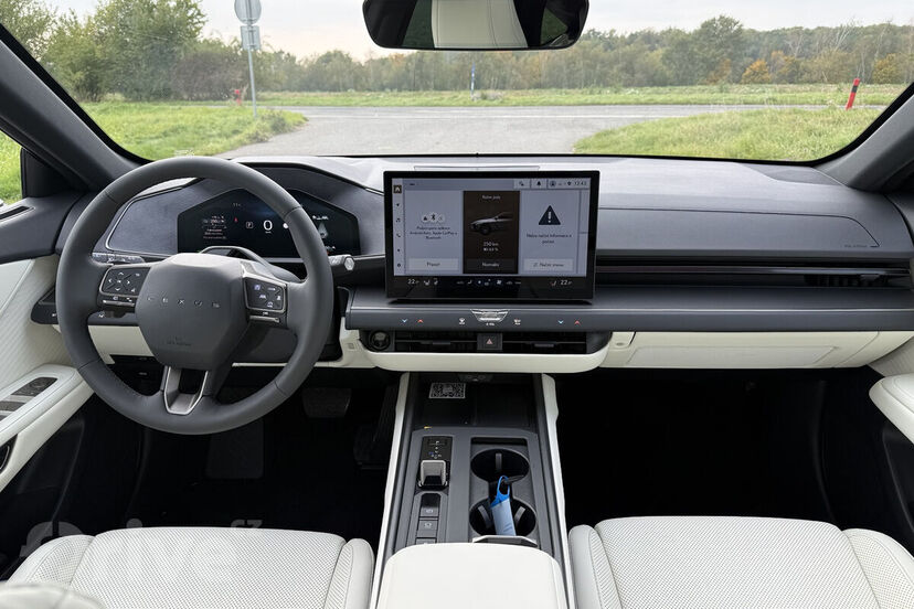 Lexus ES 500e AWD